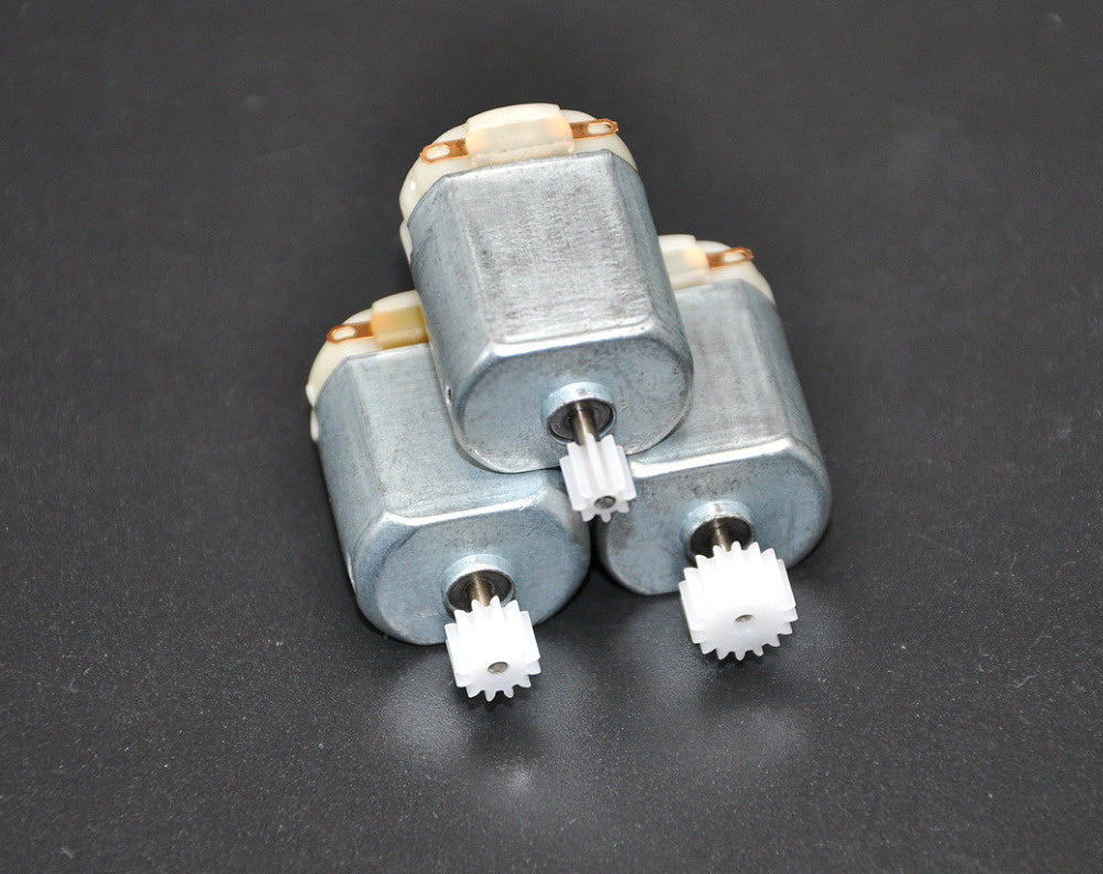 DC motor met kunststof tandwiel type 130 3 - 6 Volt